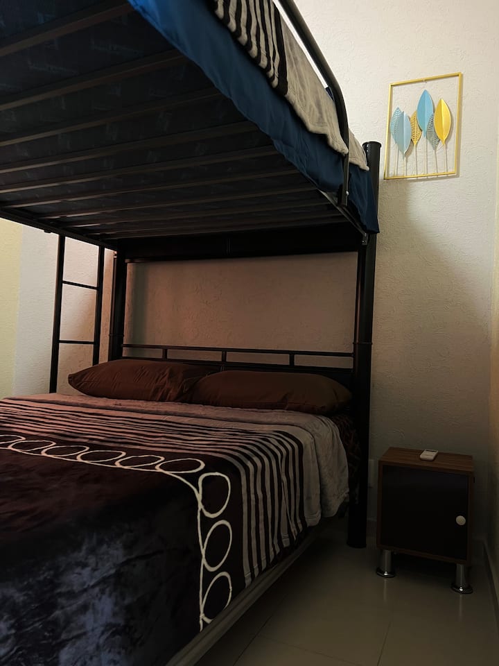 غرفة النوم 1