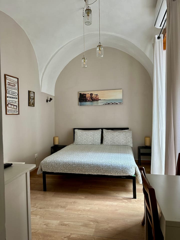 In The Heart Of Naples - Neapel