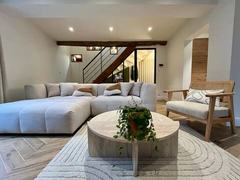 Successful Airbnb property: The Triplex on the Quay in Diocèse D'angers