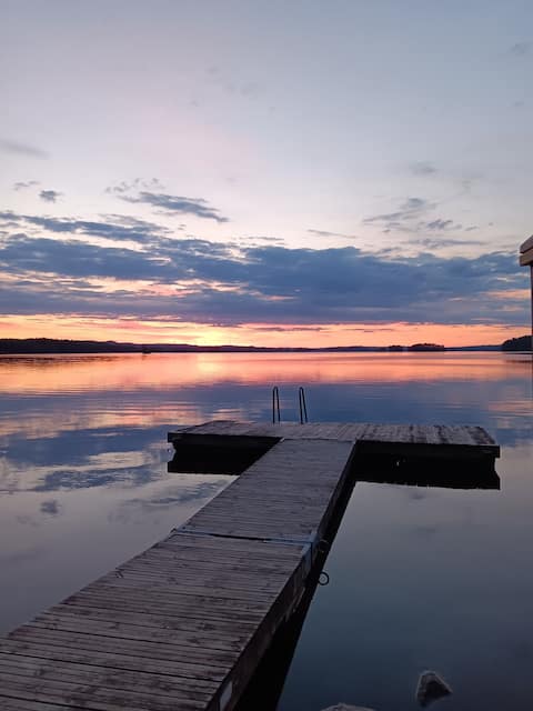 Fantastic lake view in large villa in Stjärnsund.
