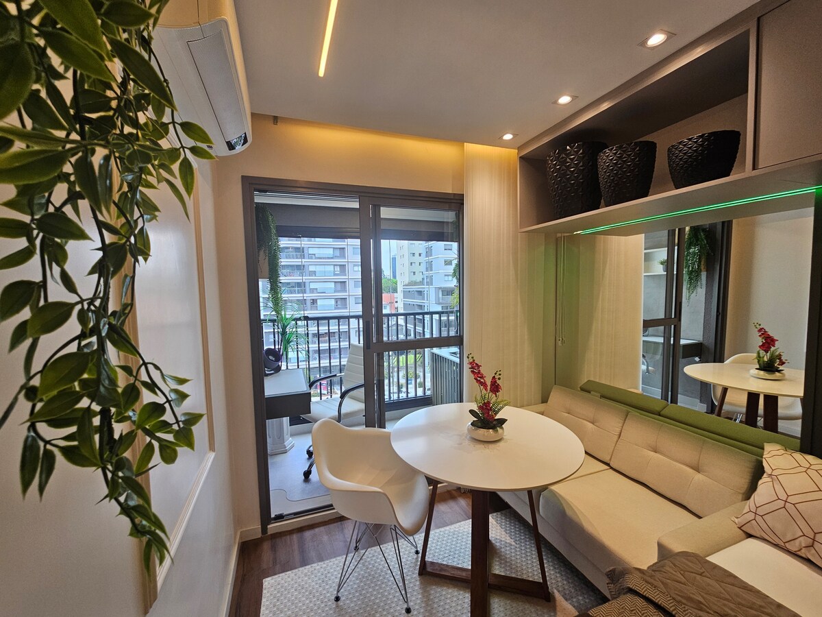 Top Airbnb: Elegant and modern front studio with CEIC-ITAÚ em Jabaquara