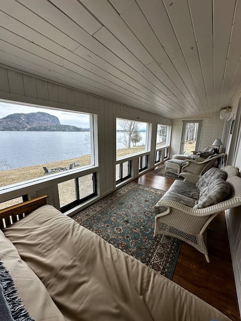 Lakefront Home with Iconic Views