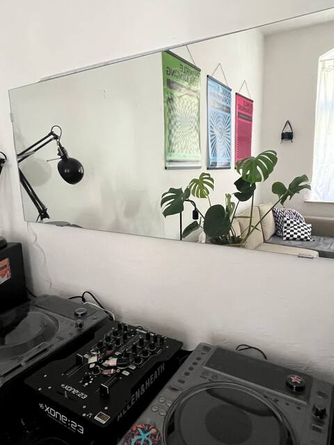 Leistungsstarkes Airbnb: Messe/Exhibition Apartment in Linden in Linden Nord