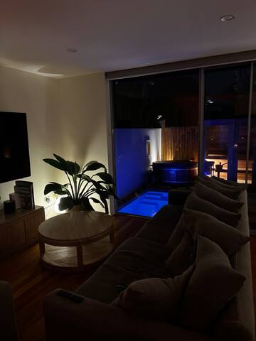 Wellness Retreat – Luxury Scandi Townhouse gallery image 5