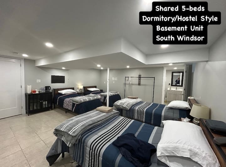 R09 B#5/6 Shared Basement Hostel Sud Windsor - カナダ ウィンザー