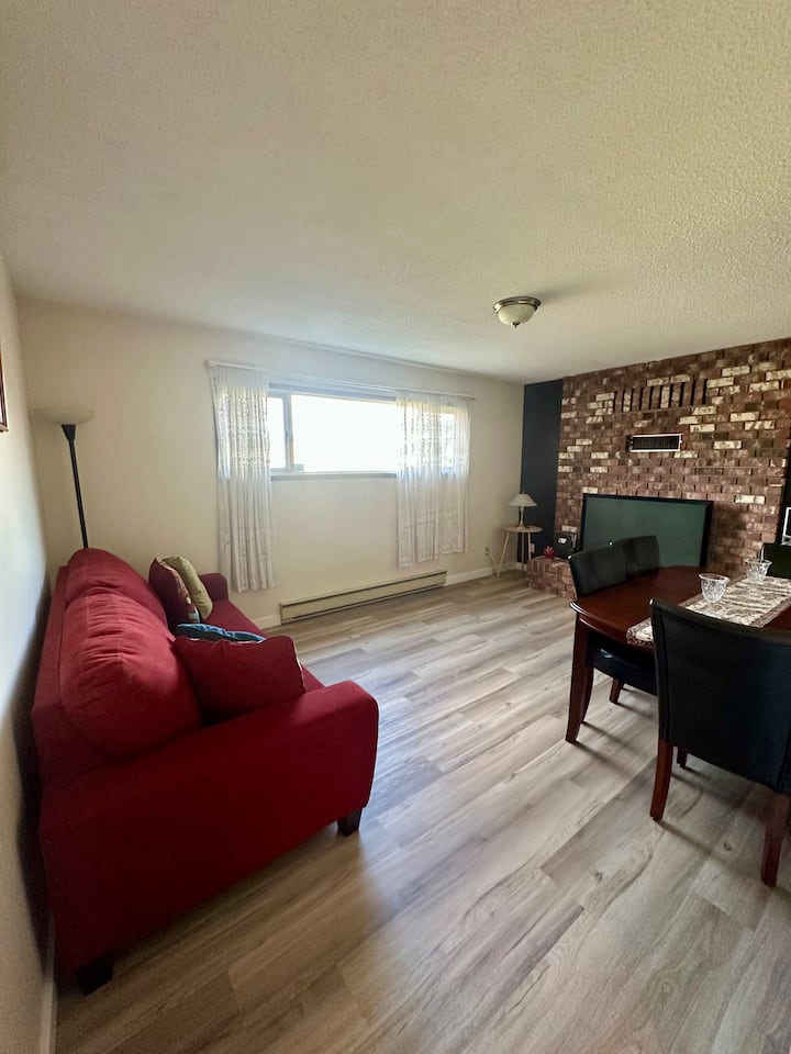 Beautiful Home Near City Centre! - Kitimat