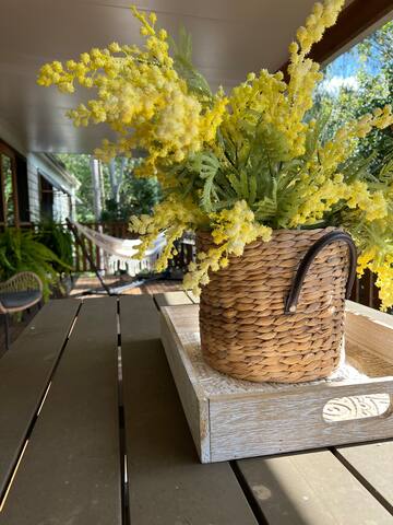 Wattle Bush Retreat