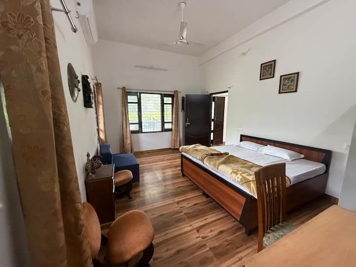 საძინებელი 1