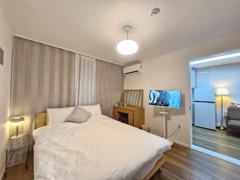 2BR Family Stay · Near SNUBH · Sunae (Jeongja Stn)