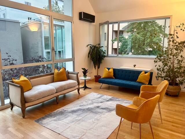 Stylish Flat By Scalo Farini gallery image 3