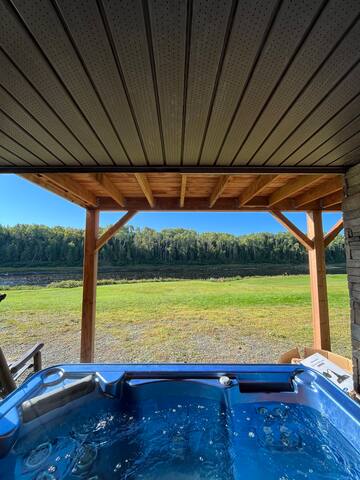 Black Rapids Retreat – 2 Lodges w/ hot tub & sauna gallery image 5