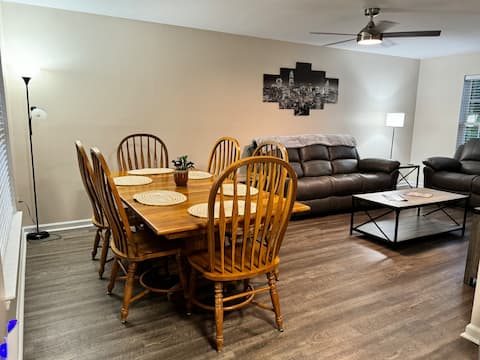 Top performing Airbnb: Great home -new furniture& appliances-great area in Concord