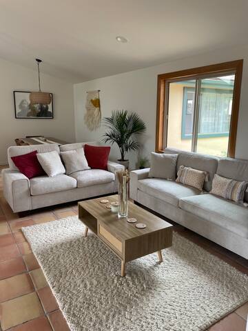 Magical sanctuary – hot tub/pool gallery image 4