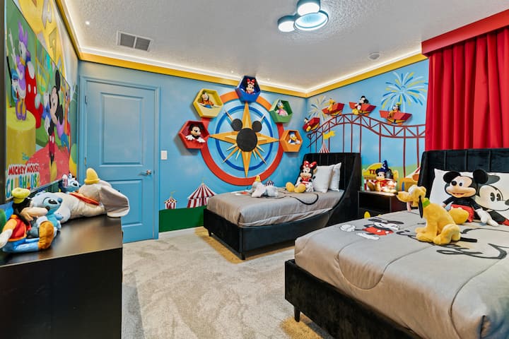 Brand NEW Themed 10Bedroms At Windsor Cay - Houses for Rent in