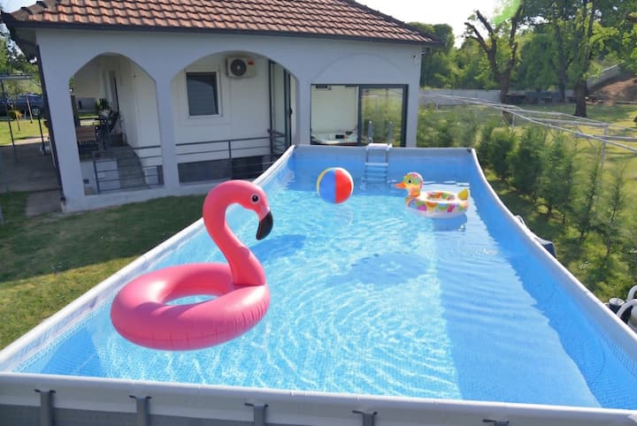 Villa Pesa Luxury Stay | Pool | Spa & Football - Montenegro