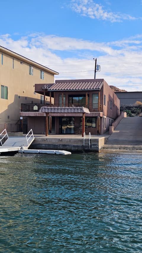 Boat Ramp House, Parker strip