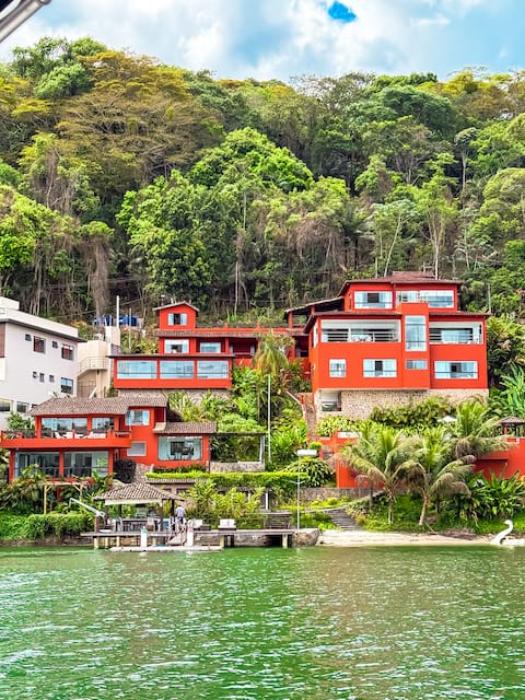 Zurk Beach House with Pool and Amazing View