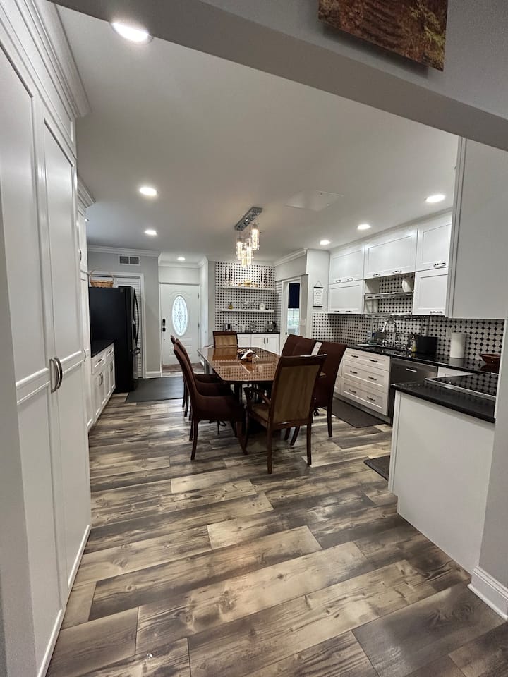 Stylish & Lovely Renovated Room #9 Near Mall Of Ga - Buford, GA