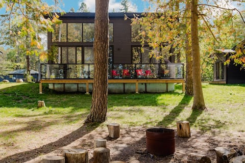 3-bedroom Lakefront Villa (#5)