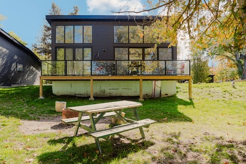 3-bedroom Lakefront Villa (#8)