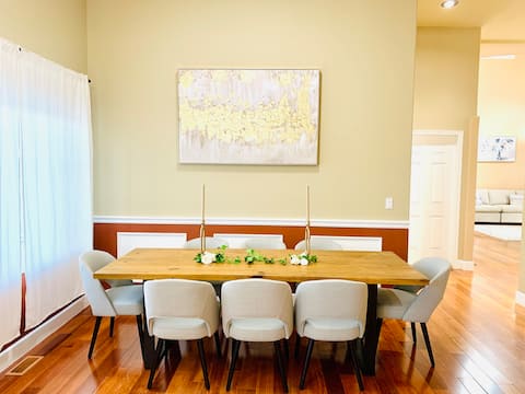 Luxury Retreat on Mercer Island – Entire Home