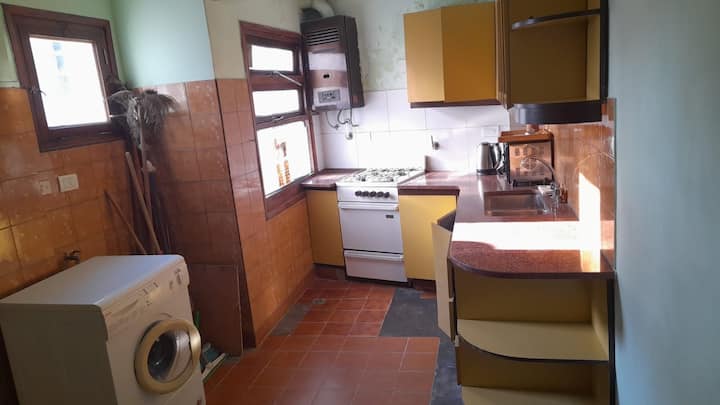 Departamento compartido cerca del subte en Parque Avellaneda