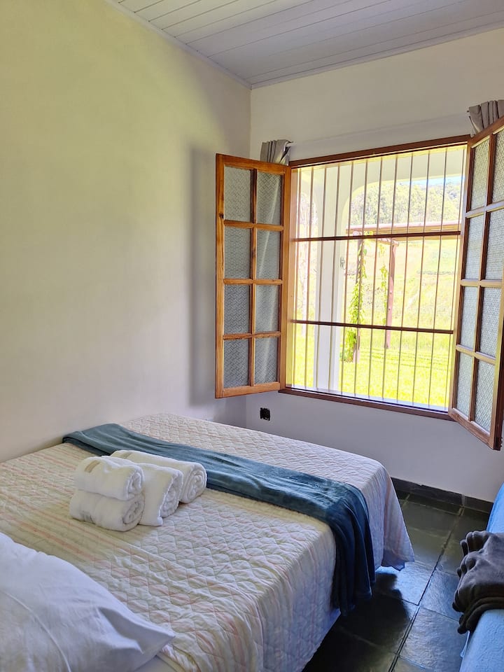 غرفة النوم 2