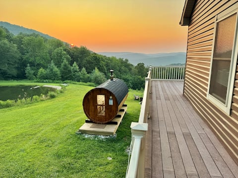 Mountain View - Private Lake/Sauna/Hot Tub/40acre