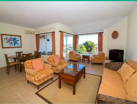Popular Airbnb listing: Windmill Hill Luxury Apartment in Albufeira E Olhos De Água