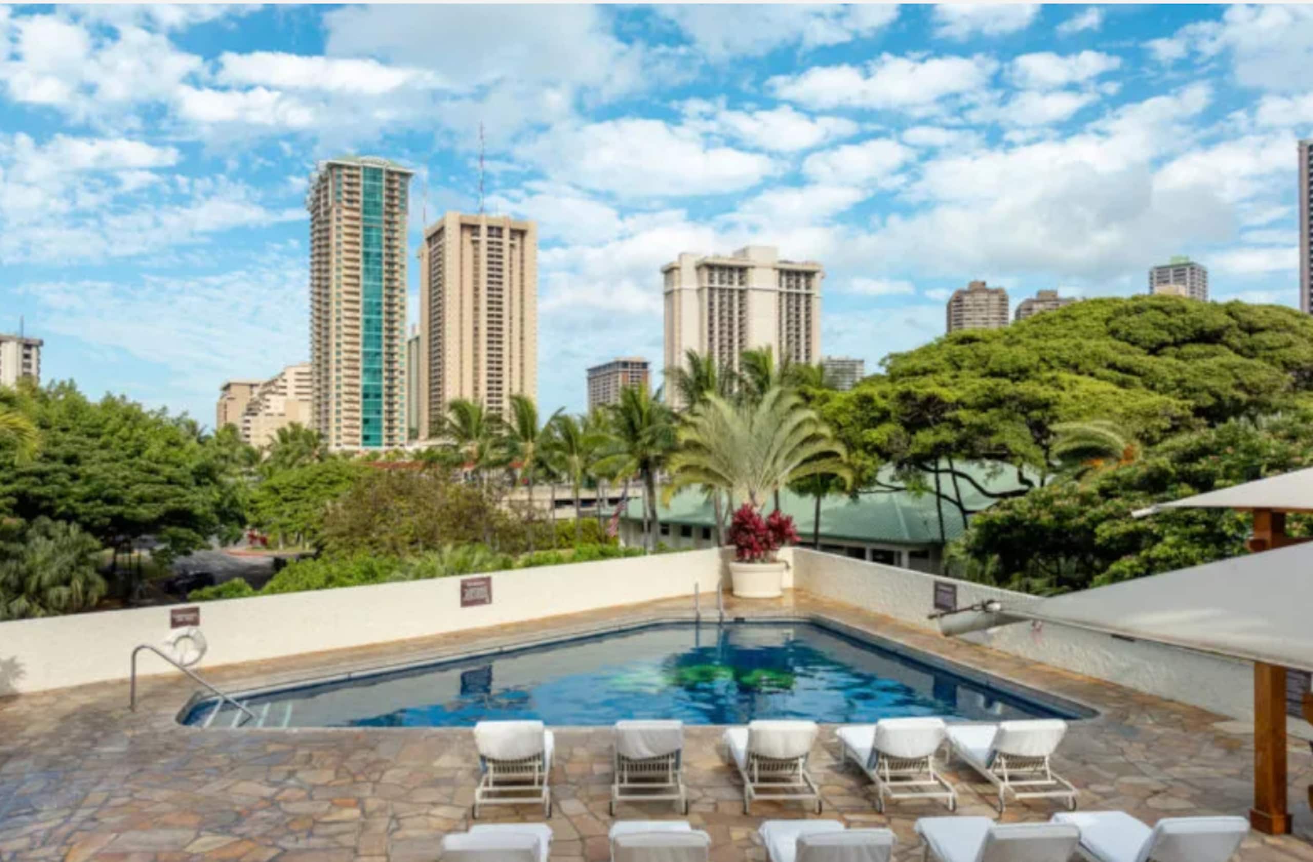 Hotel in Honolulu · ★5.0 · 1 bedroom · 2 beds · 1 private bath - Image 18