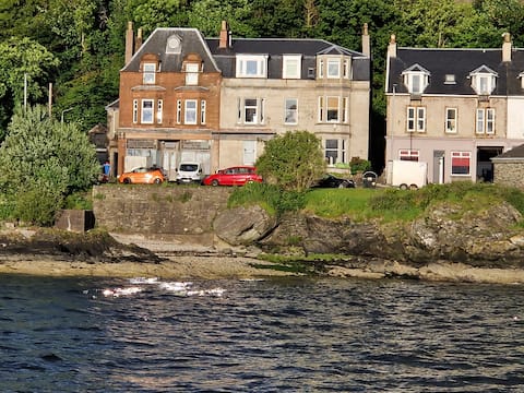 Fabulous Lochside Apartment