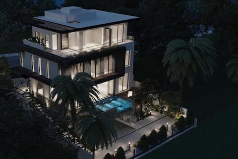 Big Promo ! 5 master bedrooms - full amenities