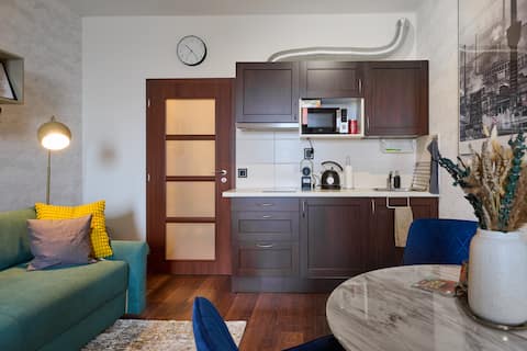 Top performing Airbnb: High-Sky O2 arena Apartment - garage parking&A/C in Praha 9