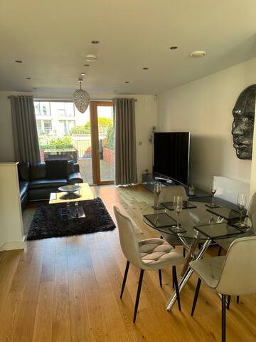 Modern Town House + Parkin, Manchester City Centre