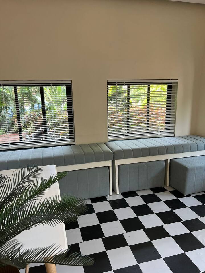 Living room image 9