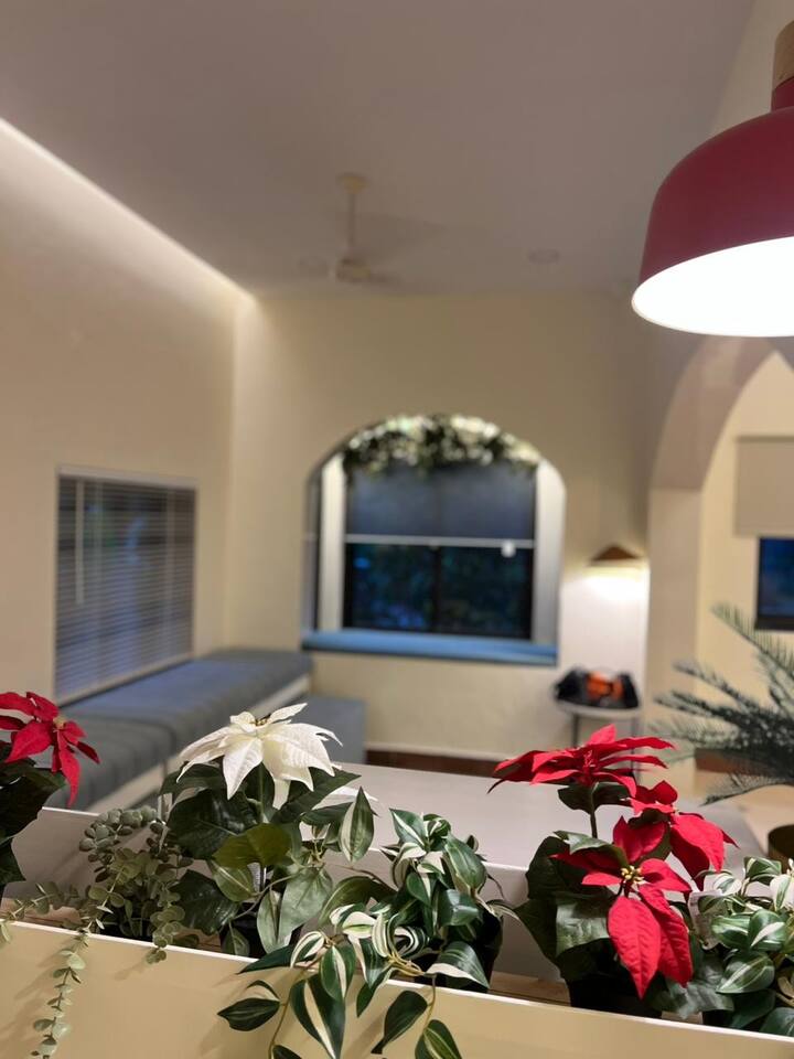 Living room image 11