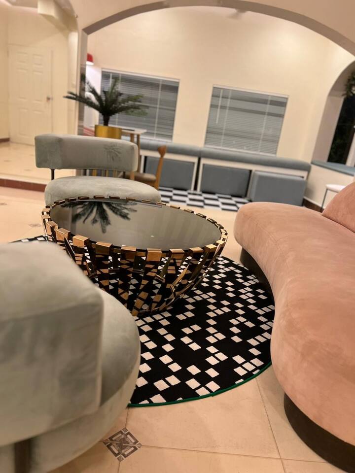Living room image 7