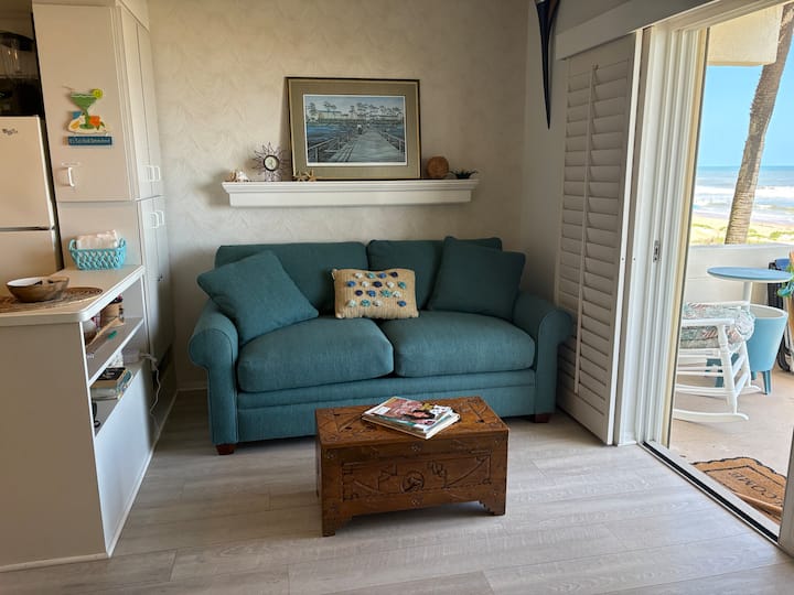 Suncatcher Oceanfront Condo In Ormond -By-the-sea - Ormond Beach, FL