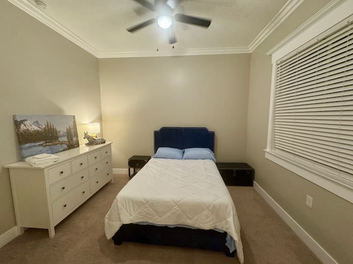 საძინებელი 4