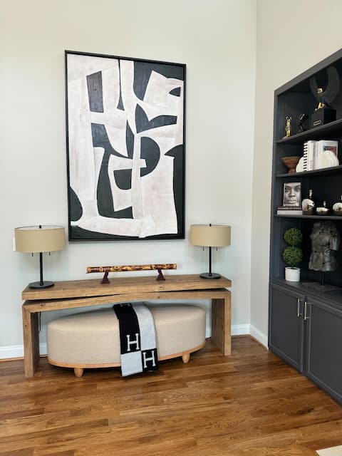 Top Airbnb: No Guest Svc fees! • 6BR/5BA • 4K Sq Ft • 3 Levels in South Fulton