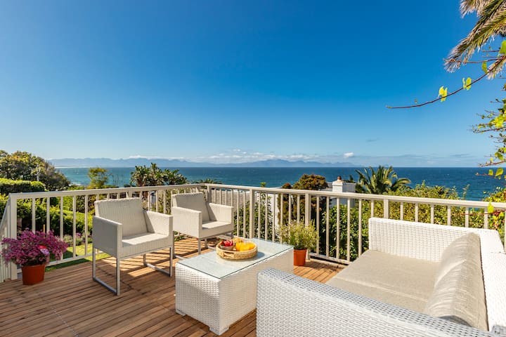 Davley House, St James / Kalk Bay