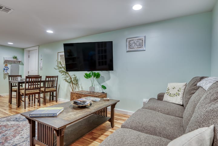 Sunny 2br Escape | Greek Getaway | Free Breakfast! - Albany, OR