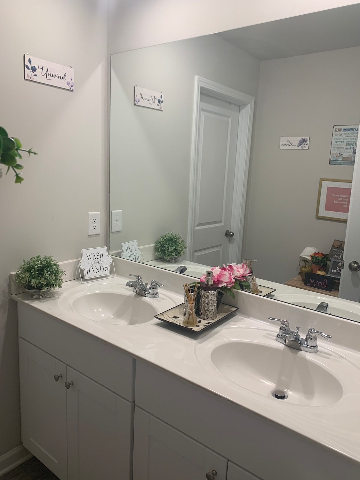 Serene and Comfy room near Pendergrass flea market