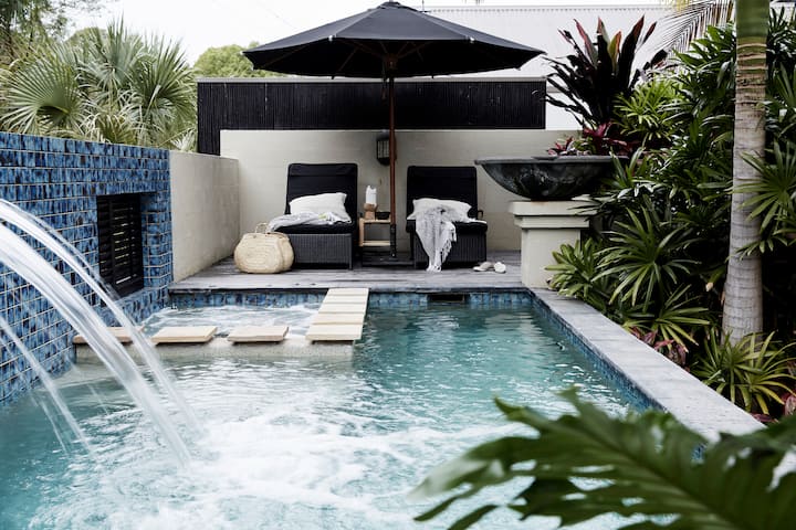 Luxury Private Villa • 2 Master Suites • Pool /Spa - Byron Bay