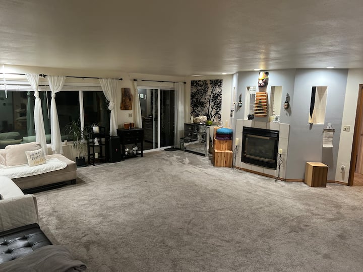 Amazing Zen Beach Area 3 Bdr & 2 Bth Sanctuary - SeaTac, WA
