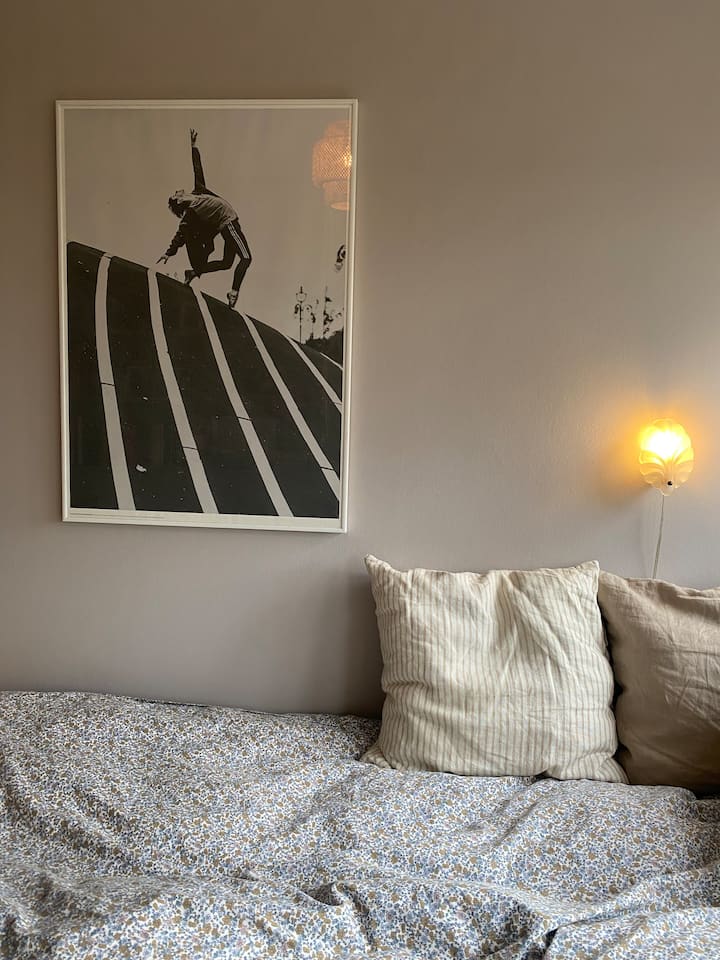 საძინებელი 1