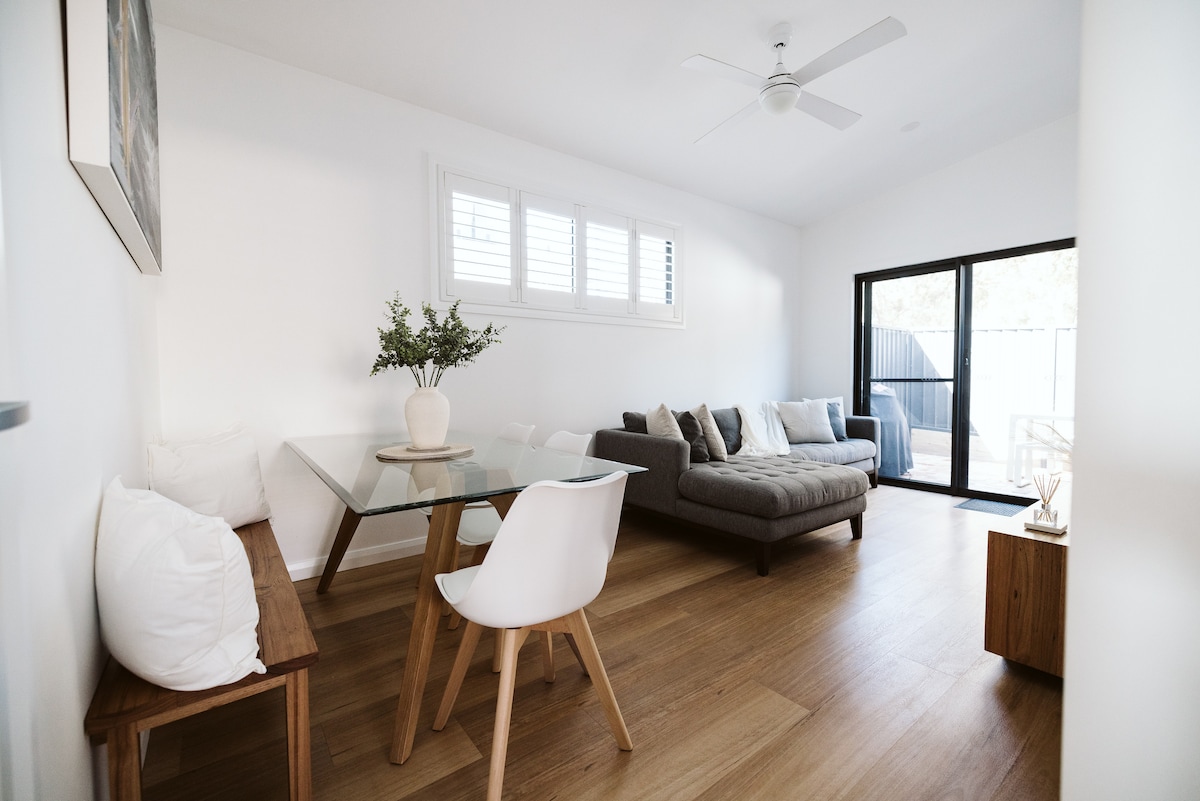 Top performing Airbnb: East Beach Guesthouse in Wollongong City Council