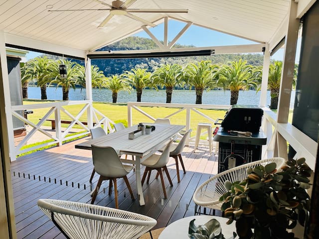 Top 5% on Airbnb. The Whitehouse on Wisemans