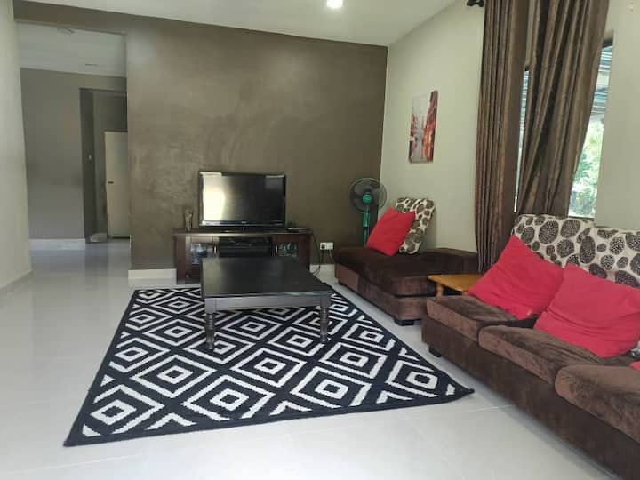 Tiga Beradik Homestay - Kuala Pilah