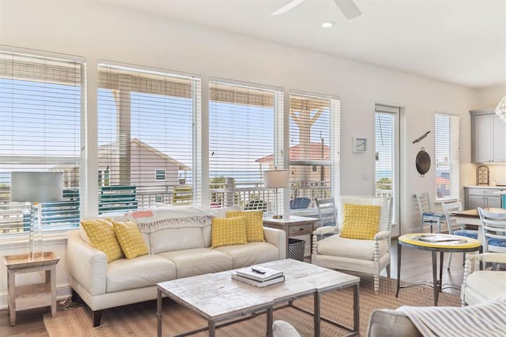 Blue Bicycle Beach House - St. George Island, FL